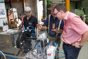 Ronny Wähner zum Firmenbesuch bei der HUSS Maschienenbau GmbH in Neudorf.