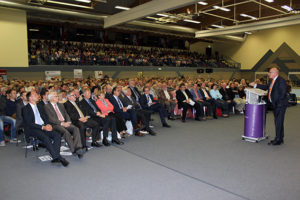 Vor 1.000 Menschen sprach Volker Kauder zum Thema Christenverfolgung.