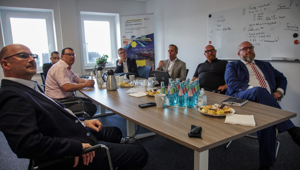 Die Mitglieder des Arbeitskreises Energie, Klimaschutz, Umwelt und Landwirtschaft beim Smart Rail Connectivity Campus in Annaberg-Buchholz.