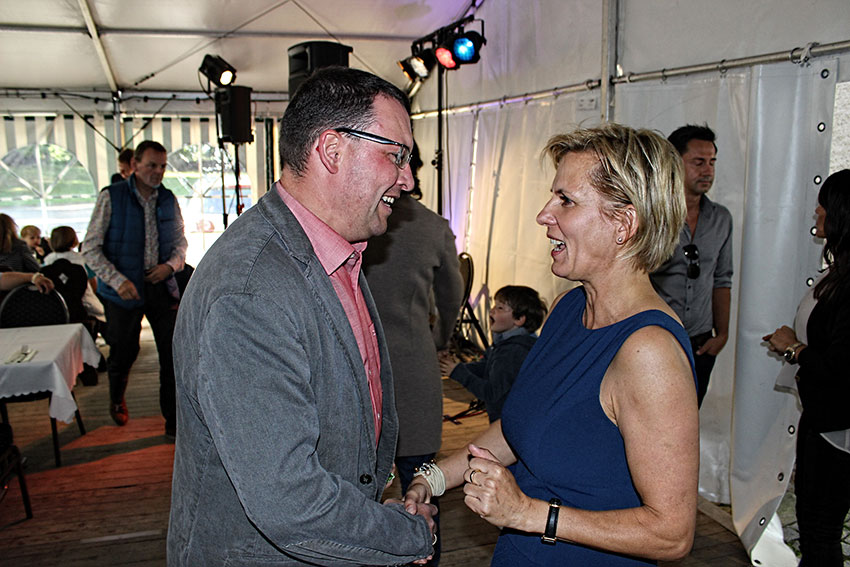 MdL Ronny Wähner gratuliert Staatsministerin Barbara Klepsch zu ihrem 50. Geburtstag.
